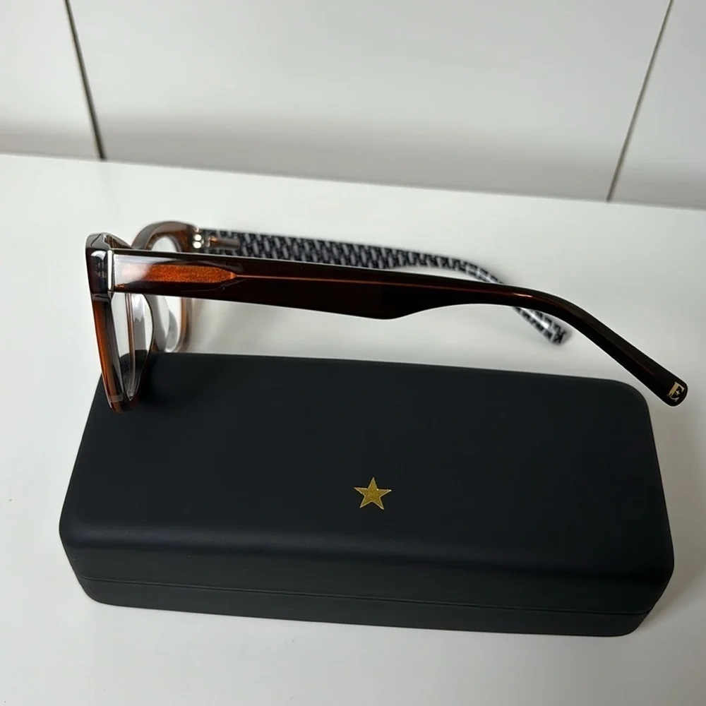 ☀️NWT Elton John Fashion Glasses Chaperone